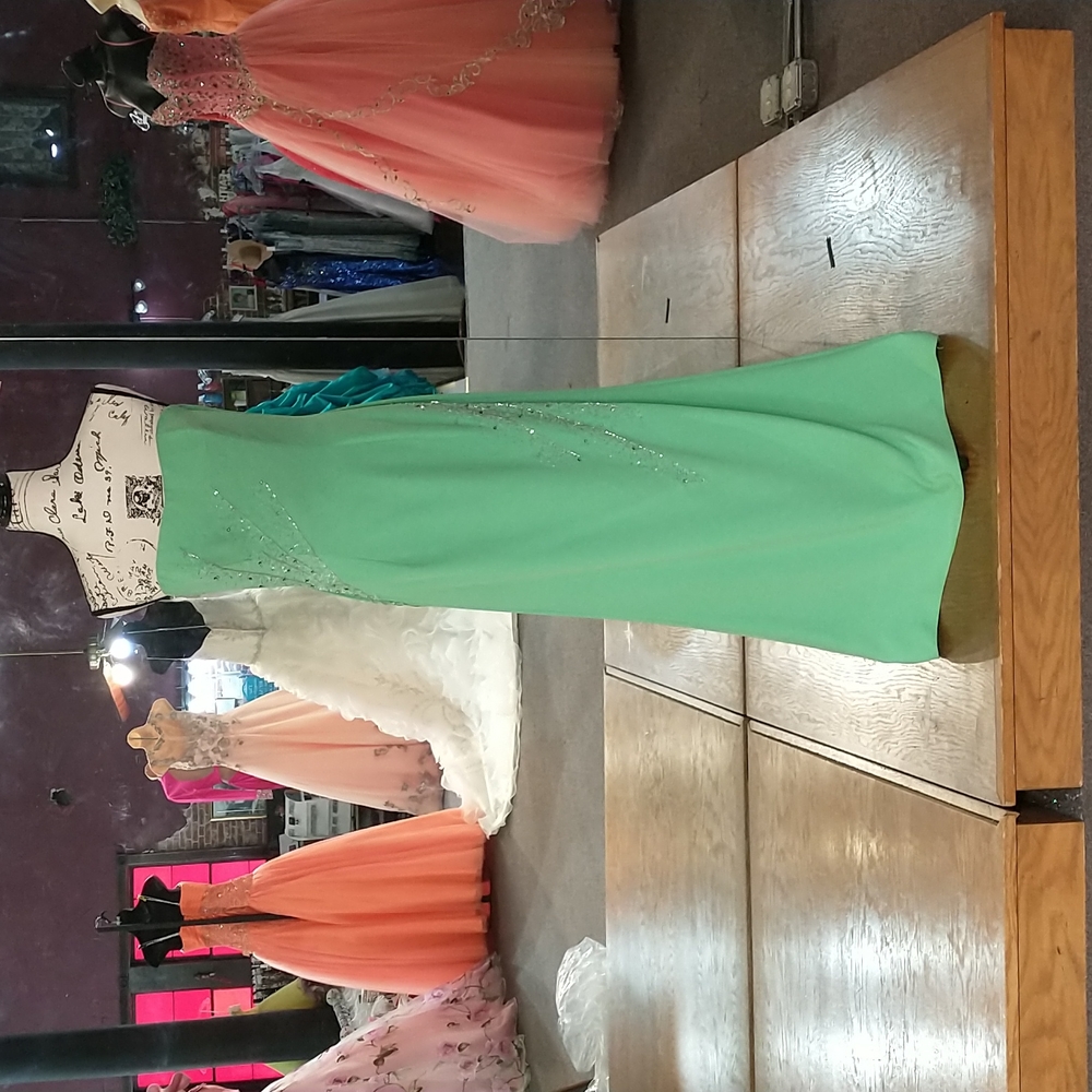 Precious formals prom dress